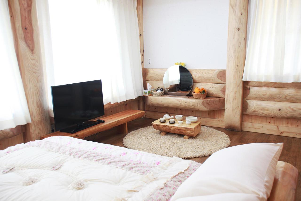 Jeju Bille Log Pension Seogwipo Exteriör bild